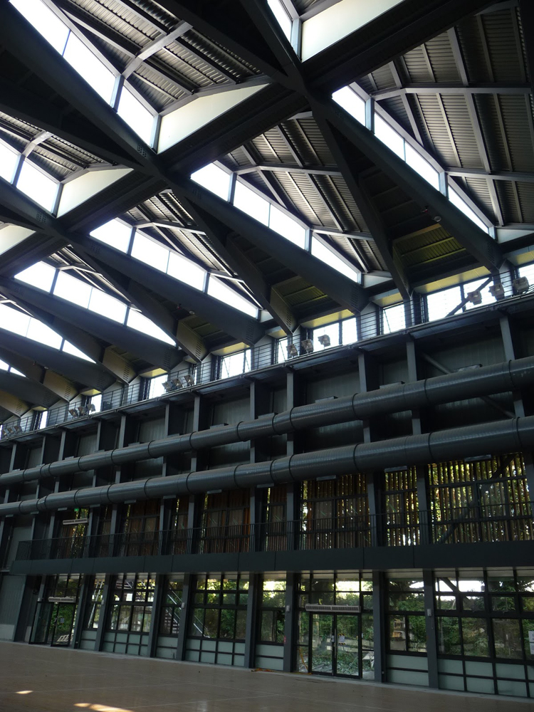 清華大學校友體育館