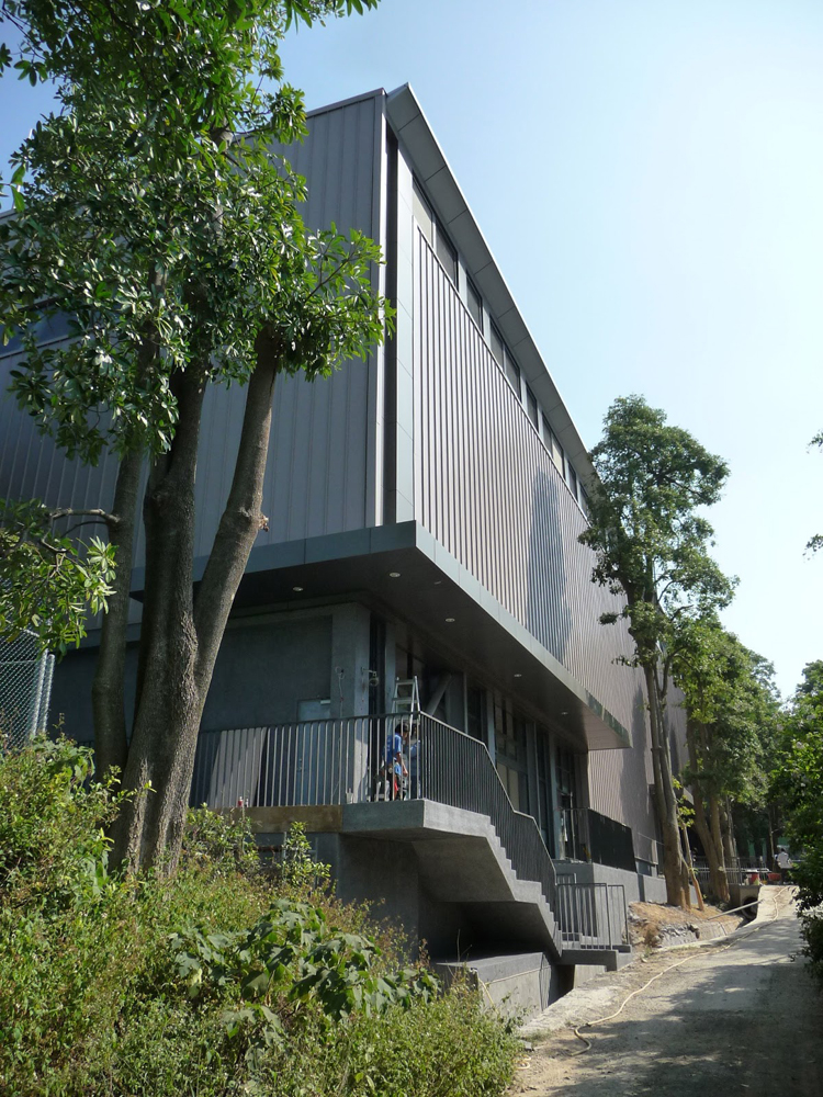 清華大學校友體育館